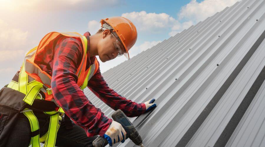 Professional gutter cleaning in California Hot Springs, CA